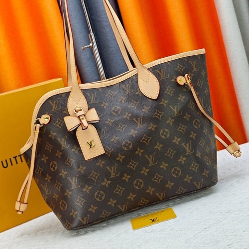 Louis Vuitton Neverfull MM Monogram Canvas 루이비통 네버풀 MM 모노그램 캔버스 M27787 / M27839 반려견가방 28cm