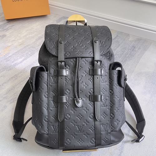 Louis Vuitton Christopher PM Monogram Shadow Backpack 루이비통 크리스토퍼 PM 모노그램 섀도우 백팩 M55699 41cm