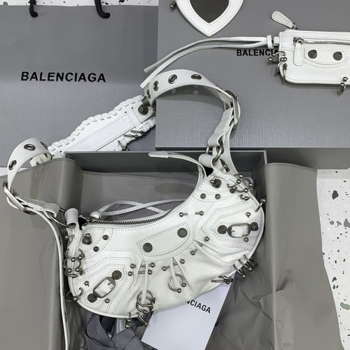 Balenciaga Le Cagole XS Leather Half-Moon Shoulder Bag 발렌시아가 르 카골 XS 레더 하프문 숄더백 화이트 26cm