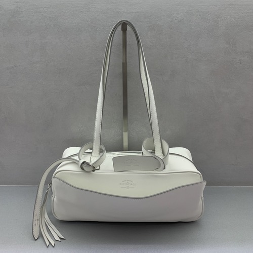 Balenciaga Carrie Bowling 발렌시아가 캐리 볼링백 스몰 화이트 은장 2b011 33cm