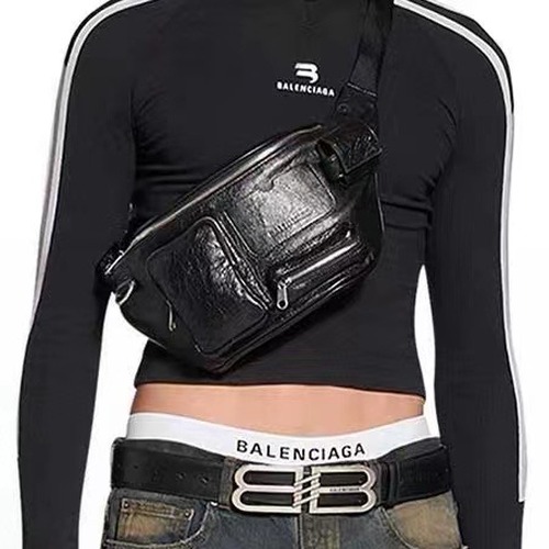 Balenciaga Classic Motorcycle 발렌시아가 클래식 모터사이클 멀티 지퍼 벨트백 703143 블랙 39.9cm