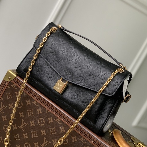 Louis Vuitton 루이비통 Anytime 플랩 백 MM 모노그램 앙프렝트 M14973 앙크르 블랙 29.5cm
