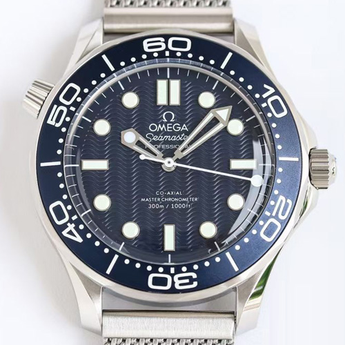 Omega Seamaster Diver 300M 007 “No Time To Die” Titanium 오메가 씨마스터 다이버 300M 007 노 타임 투 다이 티타늄 네이비 42mm