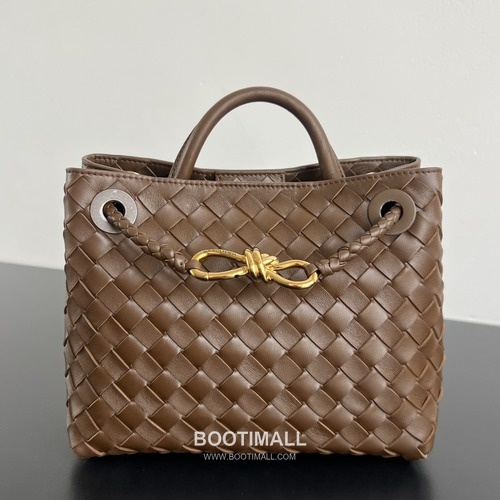 Bottega Veneta  Andiamo Intrecciato Leather 보테가 베네타 안디아모 스몰 인트레치아토 탑핸들백 브라운 25cm