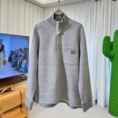 LOEWE 로에베 플라워 컬러 배색 하프오픈 스탠드카라 니트 스웨트셔츠