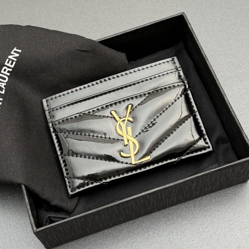 SAINT LAURENT Cassandre Matelassé Leather Card Holder 생로랑 카산드라 마틀라세 레더 카드지갑 423291 (블랙 / 골드 하드웨어) 10.5cm