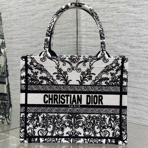 Dior Book Tote Small Embroidered Toile 디올 북 토트 스몰 트왈 드 주이 블랙 자수 토트백 26cm