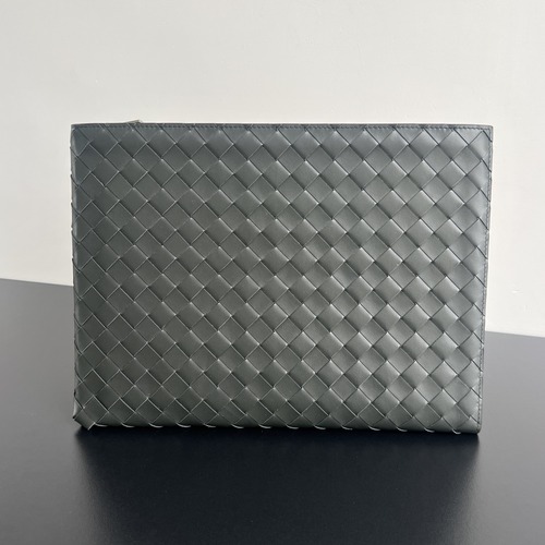 Bottega Veneta Intrecciato Document Case with Wristlet 보테가 베네타 인트레치아토 도큐먼트 케이스 732638V2E418803 그레이/베이지 33cm