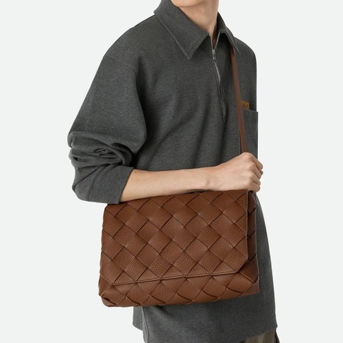 Bottega Veneta Diago Intrecciato 보테가 베네타 디아고 인트레치아토 크로스/숄더백 그레인 카프스킨 브라운 32cm