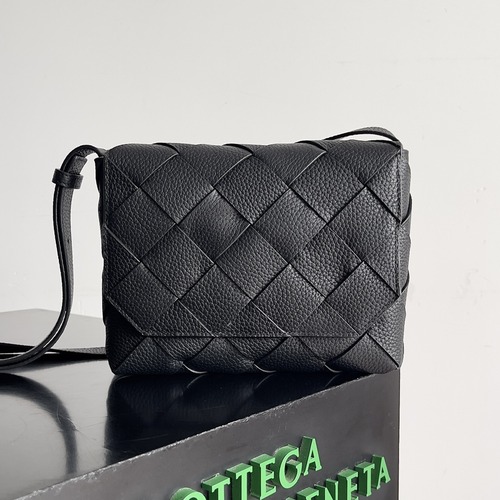 Bottega Veneta Diago Intreccio Smooth Leather Cross-body Bag 보테가 베네타 디아고 인트레치오 스무스 레더 크로스백 블랙 22.5cm