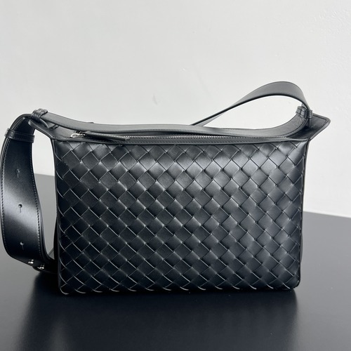 Bottega Veneta Intrecciato Tribeca Top Handle 보테가 베네타 인트레치아토 트리베카 탑 핸들 (836016V2HL18803) 블랙 30.5cm