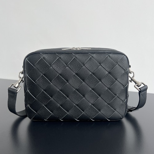 Bottega Veneta Intrecciato 보테가 베네타 인트레치아토 카메라백 카키 29cm
