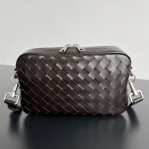 Bottega Veneta Small Intrecciato 보테가 베네타 스몰 인트레치아토 카메라백 다크버건디 24.5cm