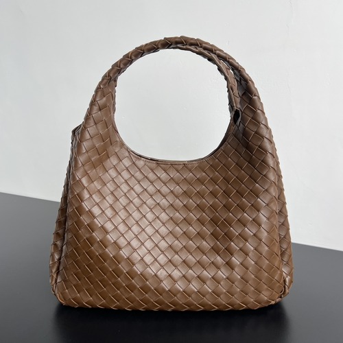 Bottega Veneta Large Campana 보테가 베네타 라지 캄파나 백 인트레치아토 나파가죽 브라운 39cm