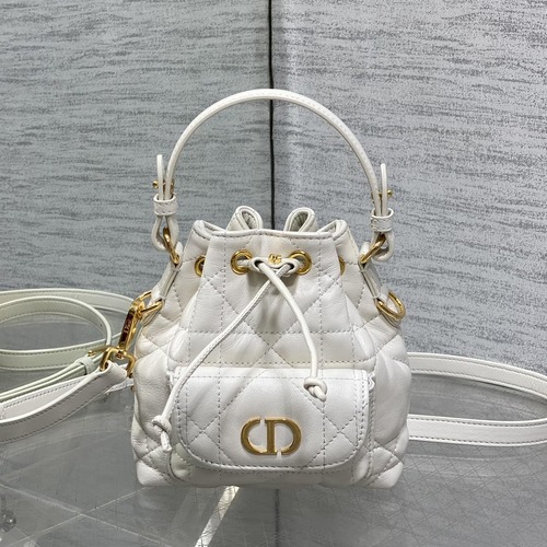 Dior Caro Nano Bucket Bag 디올 카로 나노 버킷백마크로까나쥬 램스킨 아이보리 15cm