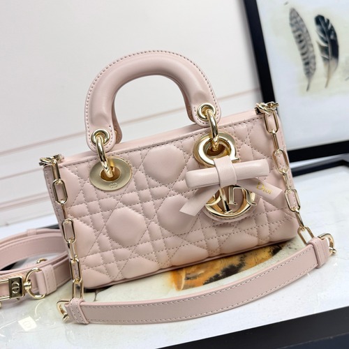 Dior  Mini Lady D-Joy Bag 디올 레이디 디-조이 미니 백 파우더 핑크 까나쥬 양가죽 19cm