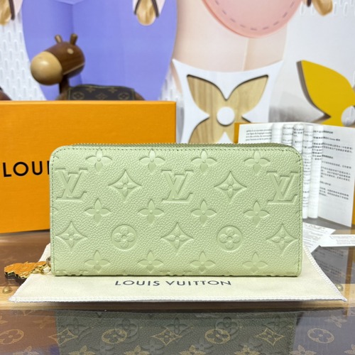 Louis Vuitton 루이비통 2025 지피 월릿 장지갑 20CM