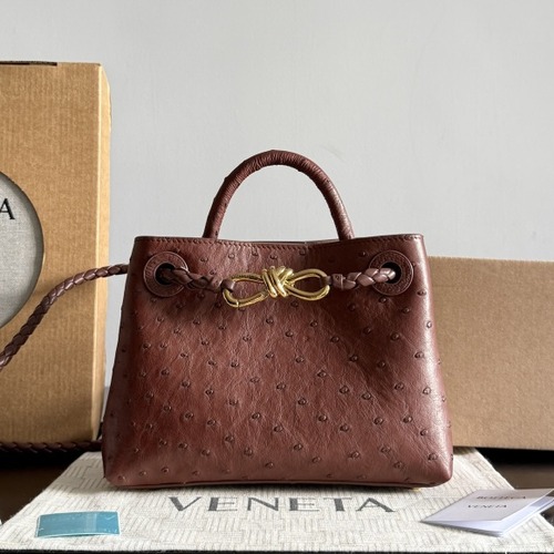 Bottega Veneta Andiamo Mini Ostrich Leather Top Handle Bag 보테가 베네타 안디아모 미니 오스트리치 레더 탑 핸들 백 버건디 20cm