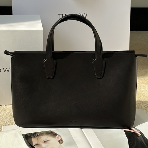 The Row Marcel Leather Tote Bag 더로우 마르셀 가죽 토트백 블랙 32CM
