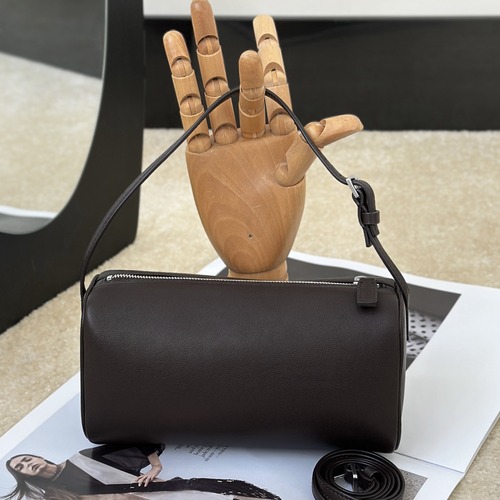 The Row 90s Box Bag Grained Leather 더로우 90s 그레인 가죽 박스백 다크브라운 18.5cm