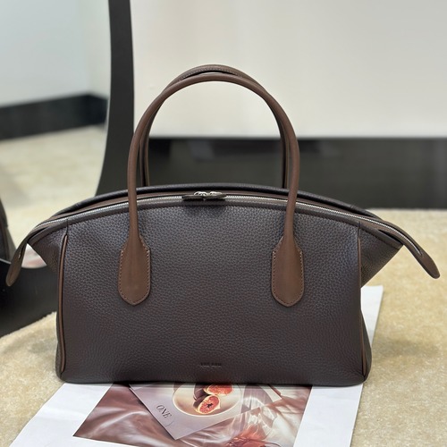 THE ROW EWA Dumpling Bag Grained Calfskin 더 로우 에바 그레인 카프스킨 덤플링 토트백 브라운 30cm