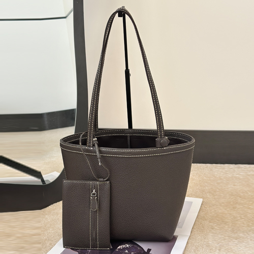The Row Stitch Tote Bag in Dark Grey Grained Calfskin 더 로우 스티치 토트백 다크 브라운 그레인 카프스킨  22cm