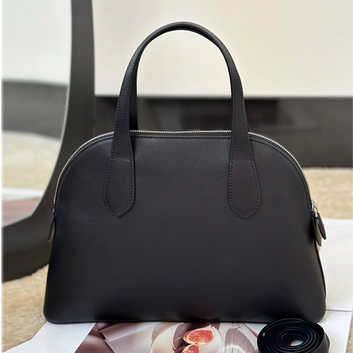 The Row Ingrid Bag in Saddle Leather 더 로우 잉그리드 백 새들 레더 블랙 28cm