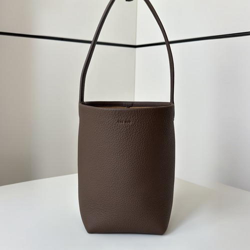 The Row Park Bucket Bag 더 로우 파크 버킷백 그레인 레더 토트백 다크브라운 22cm