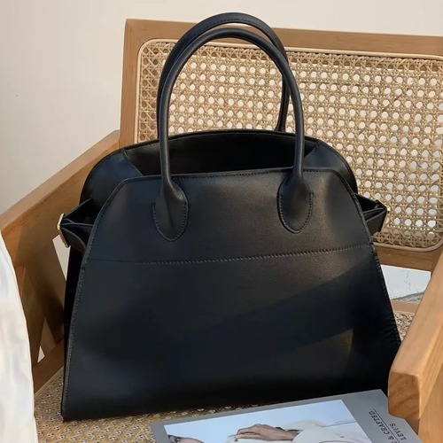 The Row Margaux 12 Top Handle Bag 마고 12 토트백 마소니 송아지가죽 블랙 31cm