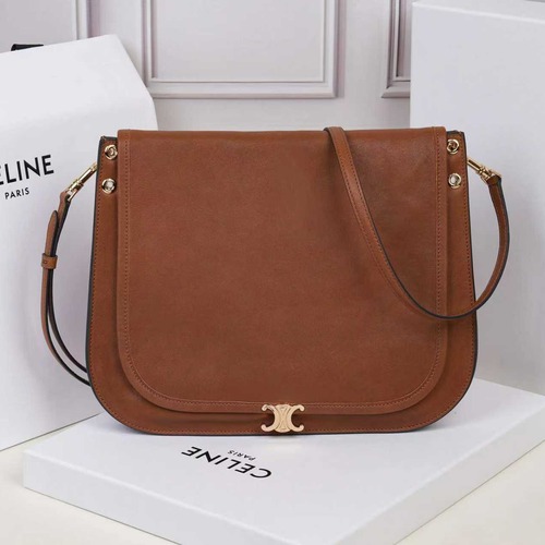CELINE Soft Triomphe Besace 셀린느 소프트 트리옹프 베사체 123632T88.38NO 샤이니 램스킨 숄더백 브라운 32cm