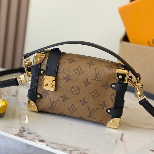 Louis Vuitton Side Trunk PM Monogram Canvas M47139 루이비통 사이드 트렁크 PM 모노그램 캔버스 미니 크로스백 18cm