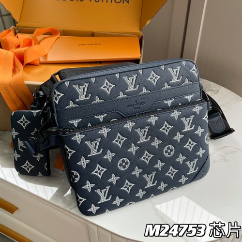Louis Vuitton Trio Messenger Monogram Shadow 루이비통 트리오 메신저 모노그램 섀도우 엠보싱 카프 레더 앙트라시트 그레이 M24753 크로스백 25cm