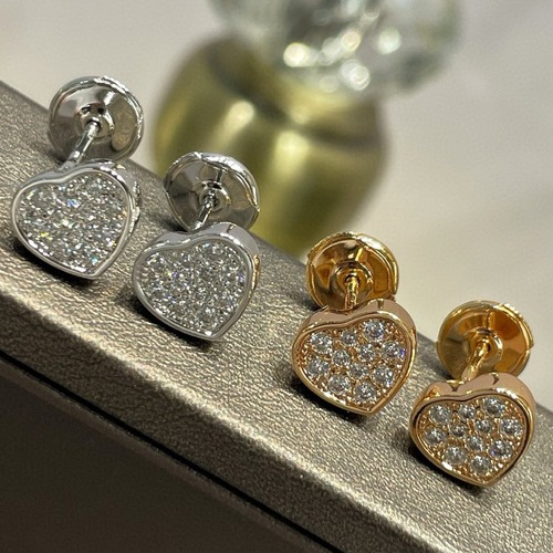 Chopard Happy Hearts Mini Heart Stud Earrings White/Red 쇼파드 해피 하츠 미니 하트 스터드 귀걸이 화이트/레드