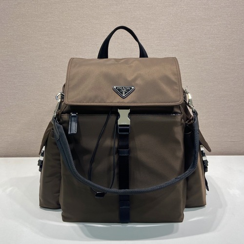 Prada Re-Nylon & Leather Explorer Backpack 2VZ118 프라다 리나일론 & 레더 익스플로러 백팩 2VZ118 39cm