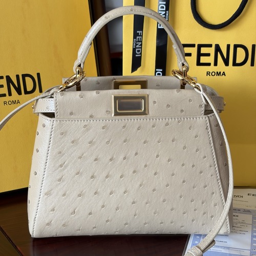 Fendi Peekaboo Iconic Mini Ostrich 펜디 피카부 아이코닉 미니 오스트리치 레더백 베이지 23cm