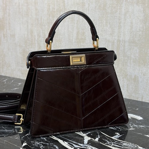 Fendi Peekaboo ISeeU Petite Croc-Embossed Leather 펜디 피카부 아이씨유 쁘띠 크로커다일 엠보스드 레더 백 오크브라운 20cm