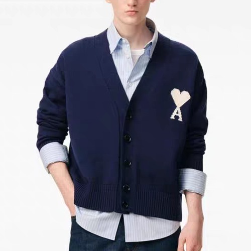 AMI Paris Ami de Cœur V-Neck Wool Cardigan 아미 파리 아미 드 쾨르 브이넥 울 가디건 네이비