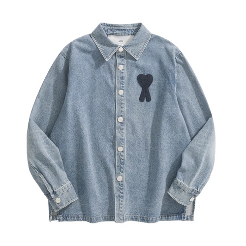[품절] AMI Paris Ami de Cœur Cotton Denim Overshirt UJK788.DE0104.402 아미 파리 아미 드 쾨르 데님 오버셔츠 라이트 블루