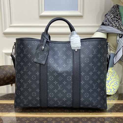 Louis Vuitton Weekend Tote NM M30937 루이비통 위켄드 토트 NM 타이가 레더 블랙 토트백 43cm