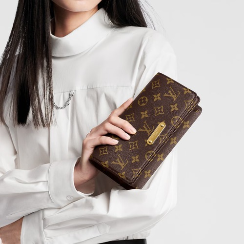 Louis Vuitton Pochette Félicie Monogram Chain Wallet 루이비통 포쉐트 펠리시 모노그램 체인 월렛 M82509 20.7cm