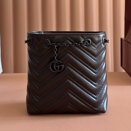 Gucci GG Marmont Quilted Nappa Bucket Bag 856404 구찌 GG 마몽 퀼팅 나파 버킷백 다크브라운 17cm