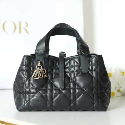 Dior Toujours Small Horizontal Tote 디올 뚜주흐 토트백 스몰 가로형 블랙 퀼팅 카프스킨 23cm
