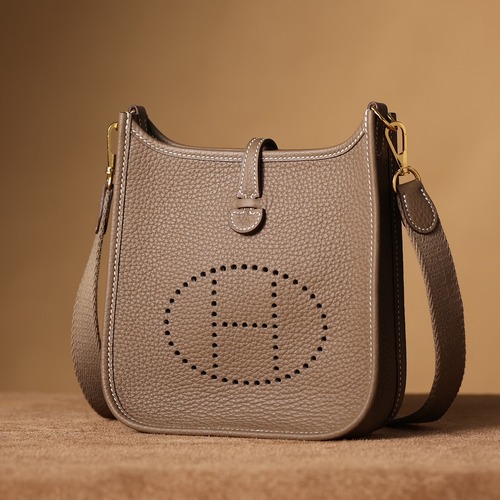 Hermes Evelyne 16 Taurillon Maurice Calfskin 에르메스 에블린 16 토리용 모리스 카프스킨 브라운 숄더백 금장 18cm