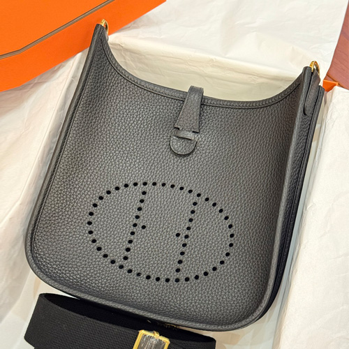 Hermes Evelyne Shoulder Bag 에르메스 에블린 토리용 모리스 카프스킨 숄더백 블랙 23cm