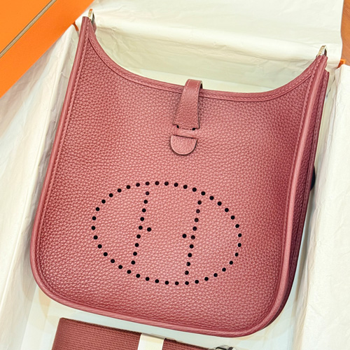 Hermes Evelyne Shoulder Bag 에르메스 에블린 토리용 모리스 카프스킨 숄더백 버건디 23cm
