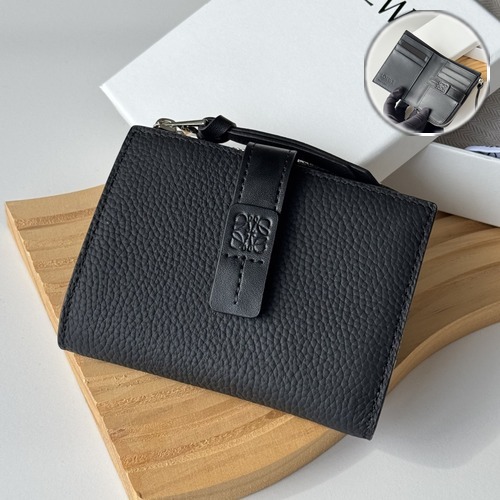LOEWE Vertical Wallet Grained Calfskin Black L1112 로에베 버티컬 지퍼 반지갑 그레인 카프스킨 블랙 L1112 12cm