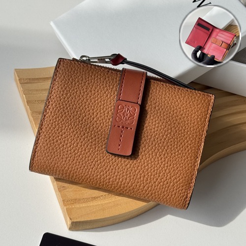LOEWE Vertical Wallet Grained Calfskin Black L1112 로에베 버티컬 지퍼 반지갑 그레인 카프스킨 브라운 L1112 12cm