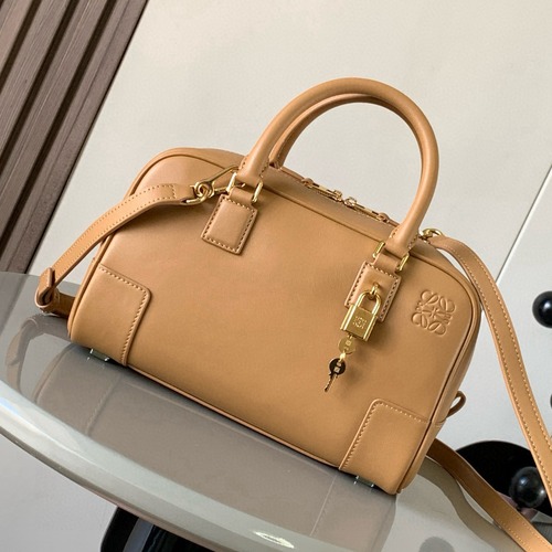 Loewe Amazona 23 Anagram Calfskin Leather 로에베 아마조나 23 아나그램 카프스킨 레더 토트백 베이지 23cm