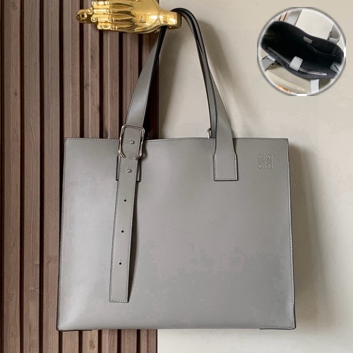 Loewe Buckle Horizontal Calfskin Leather Tote Bag 로에베 버클 호라이즌탈 카프스킨 레더 토트백 그레이 38.7cm