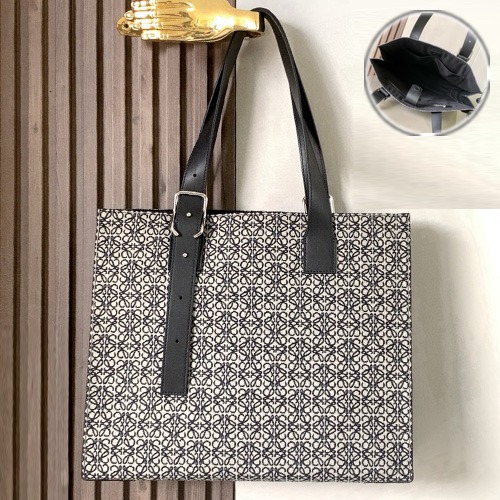 Loewe Buckle Tote Anagram Jacquard Calfskin Leather Tote Bag 로에베 버클 토트 아나그램 자카드 카프스킨 레더 토트백 38.7cm
